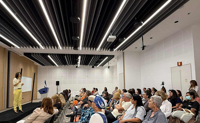 את לא לבד העת לפרוח